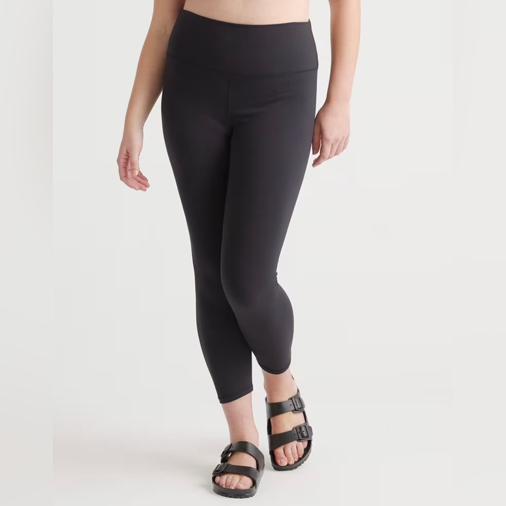 Quince Black Ultra-Form High-Rise Legging / Low Compression Inseam 25” MediumNWT